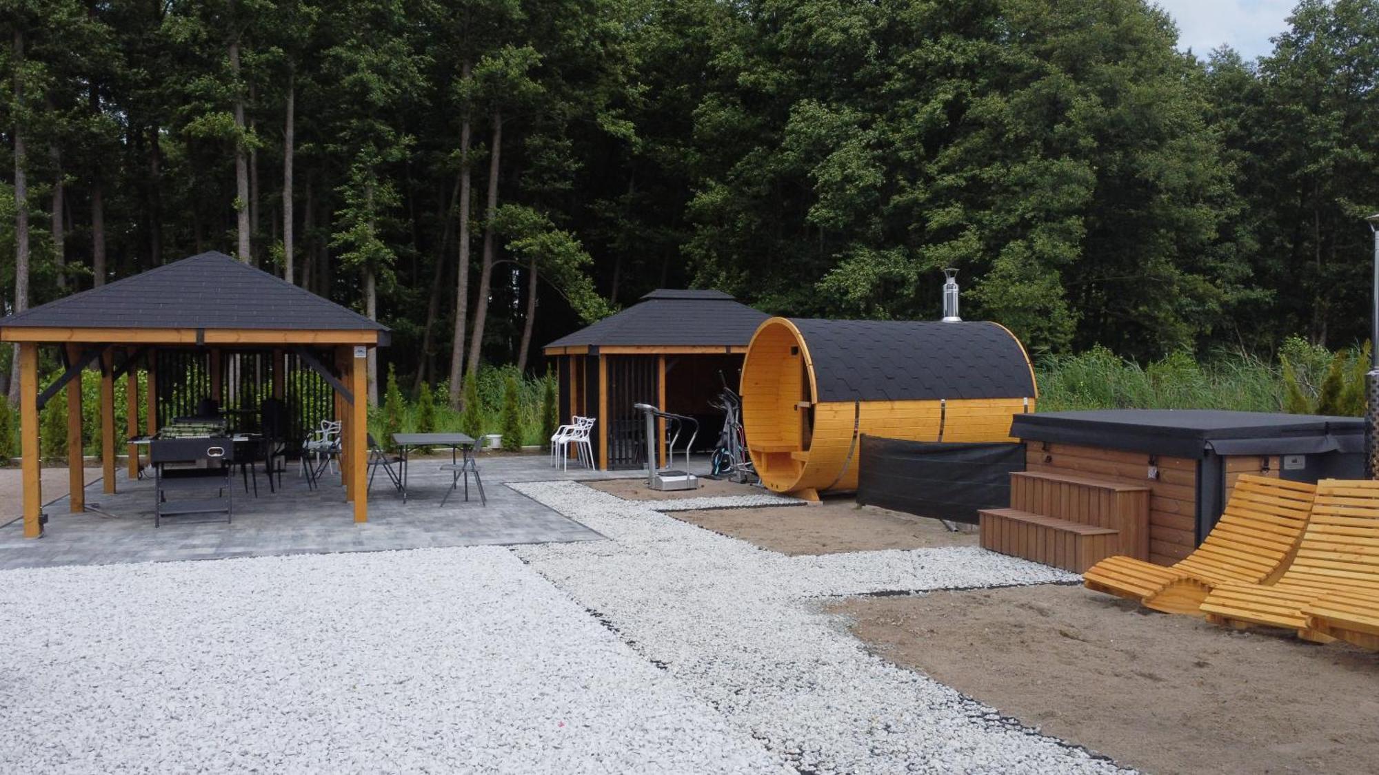 Raj Nad Jeziorem With Sauna Jacuzzi * Lubniewice
